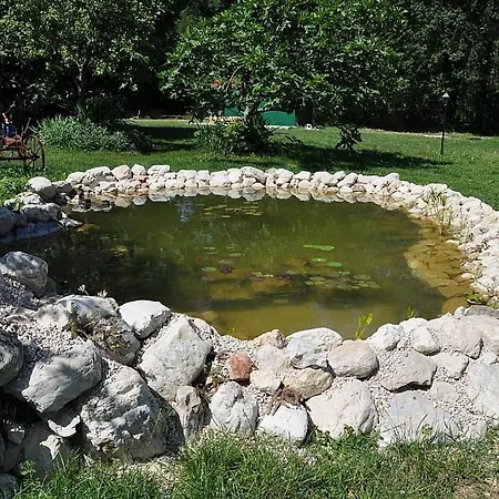 Zona Artigianale Callarella Sleeps 3 Pool